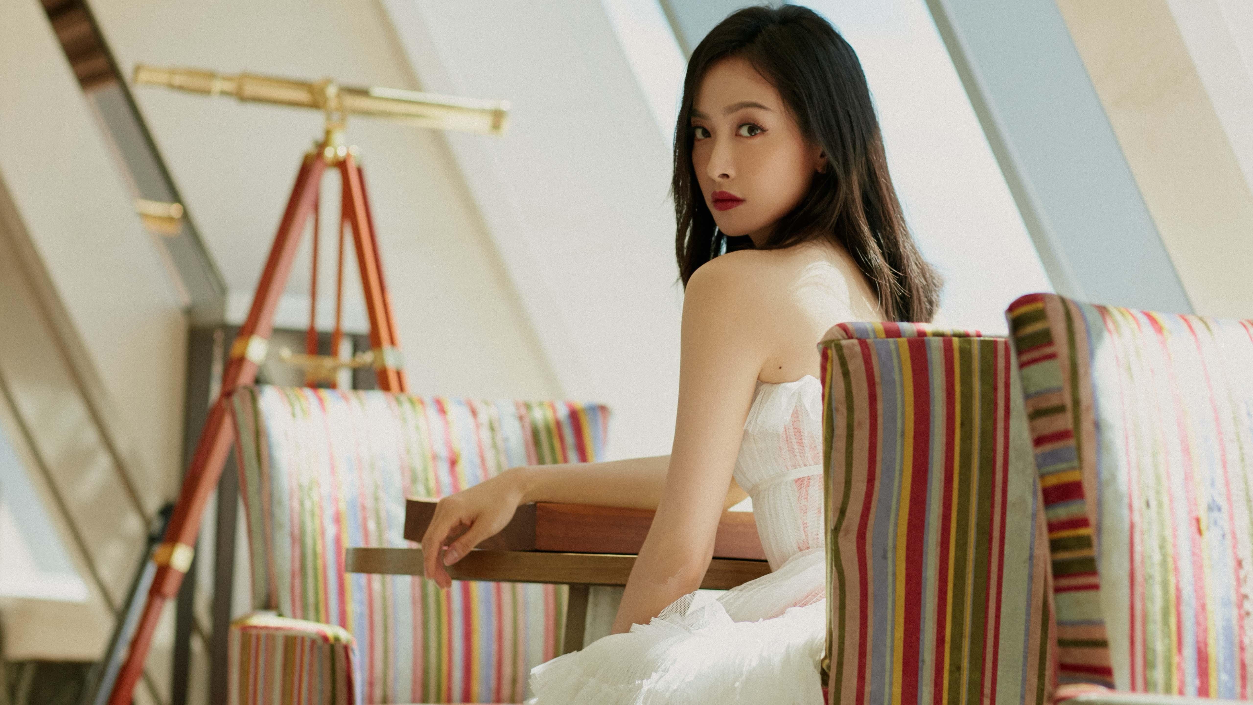 跨越领域的统治力，骑士淘汰步行者晋级，杰伦格林英超争冠赛接管比赛