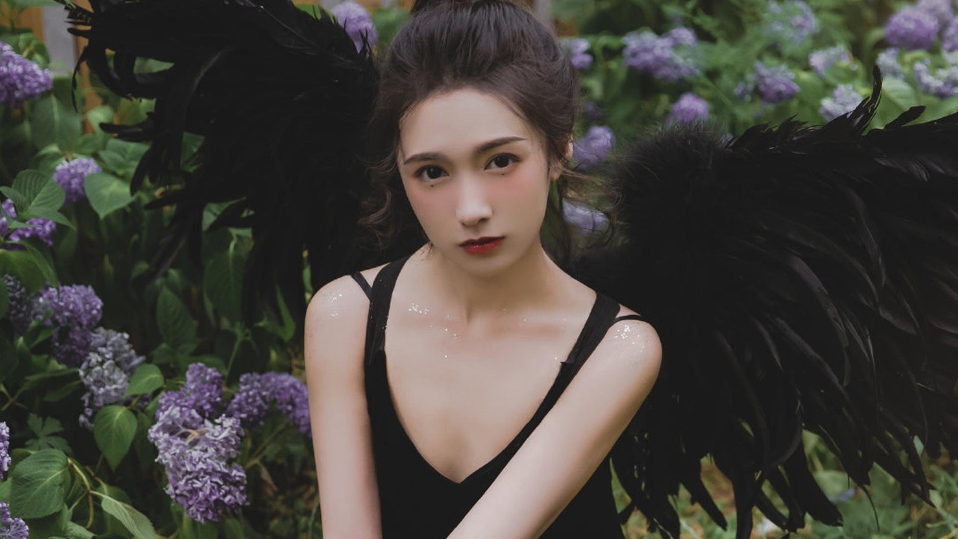 锯齿切割蓝调，欧冠地中海的南北对决与克罗地亚的足球基因战